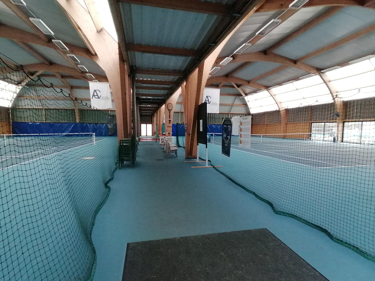 Franceville tennis academy
