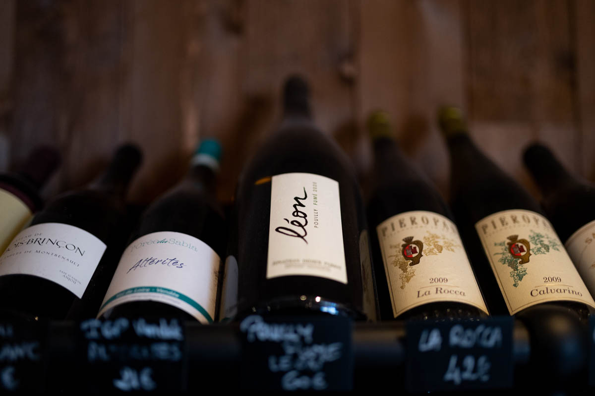 Les Bouchons du Pavé – Wine cellar