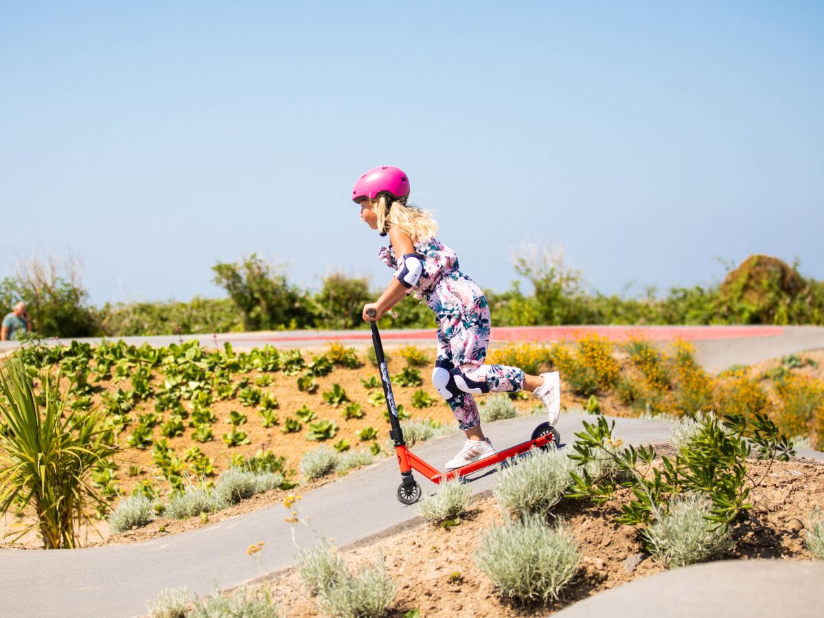 Pump track