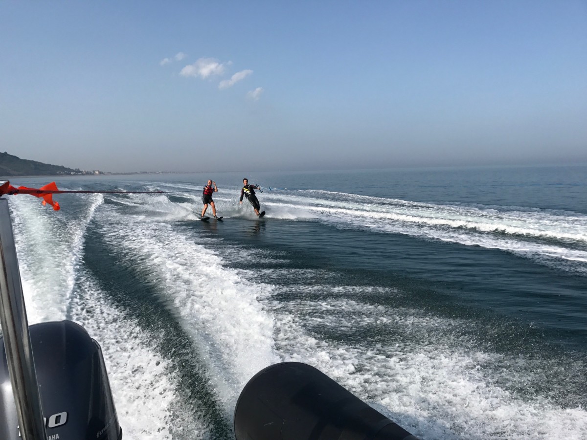 Wakeboarden en waterskiën – Le Menhir